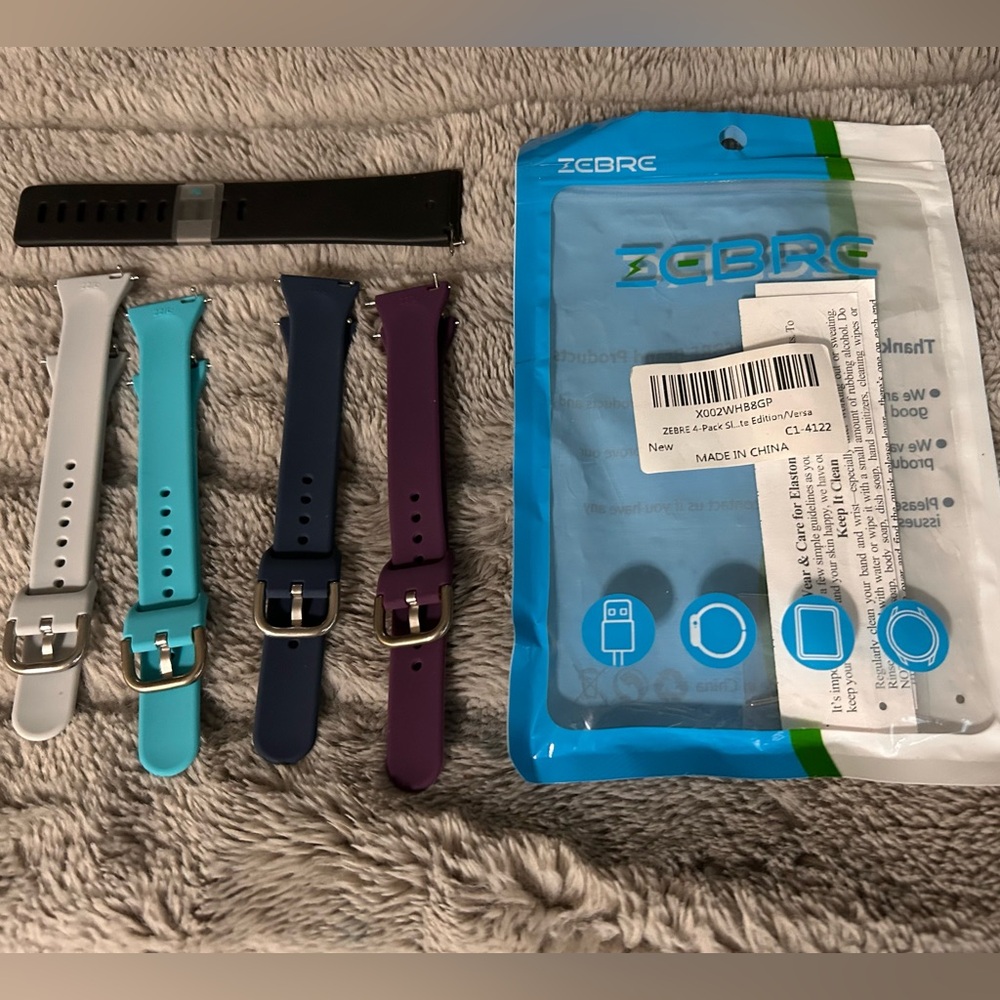 Zebre 4 pack silicone replacement bands for the Fitbit versa